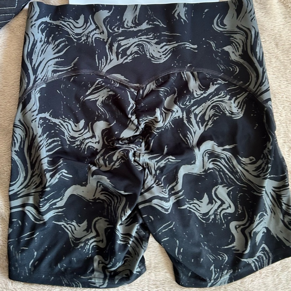 Gymshark large power shorts
